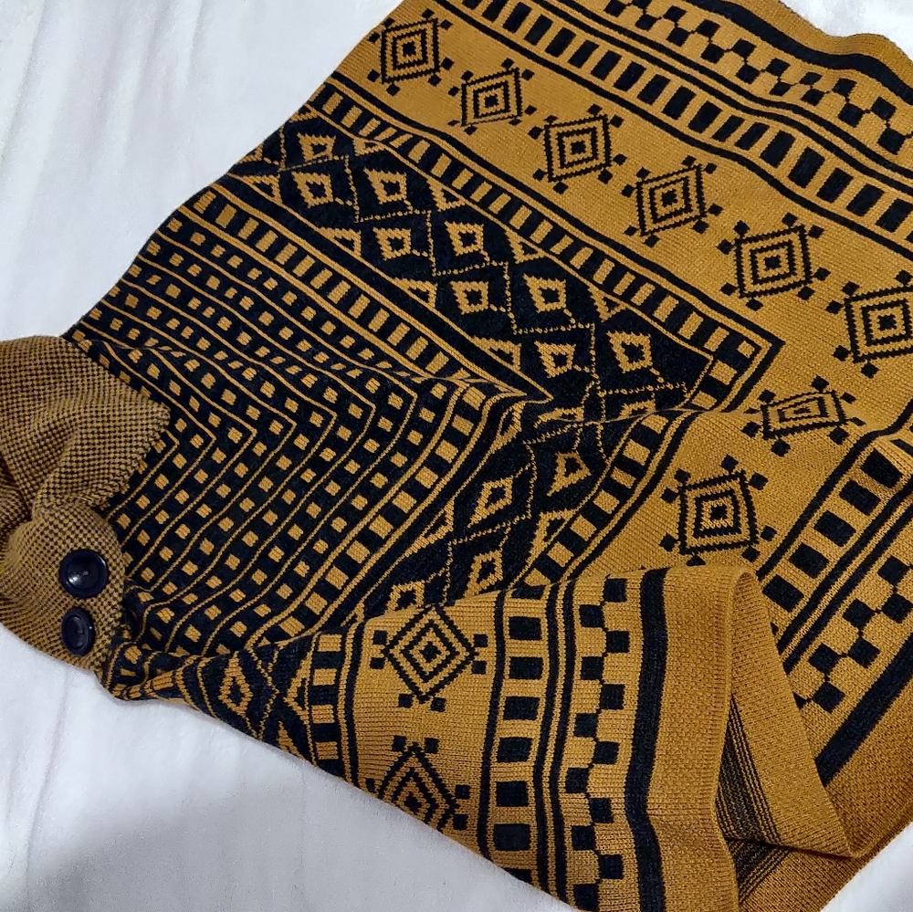 Cape/ poncho